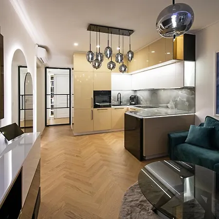 Designovy Heaven S Krbem A Saunou Na Prazskych Vinohradech 프라하